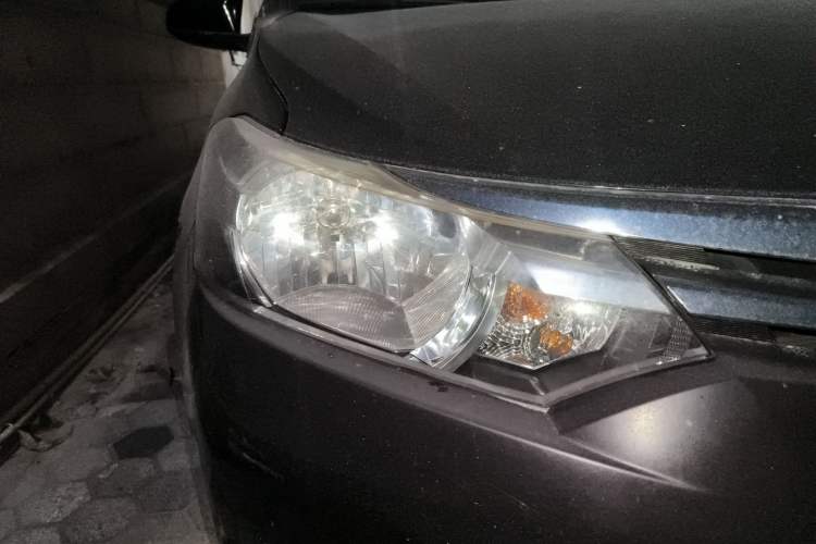 Used Toyota Vios 2014 1.5L Automatic ZhiZhen Edition Right Front Headlight