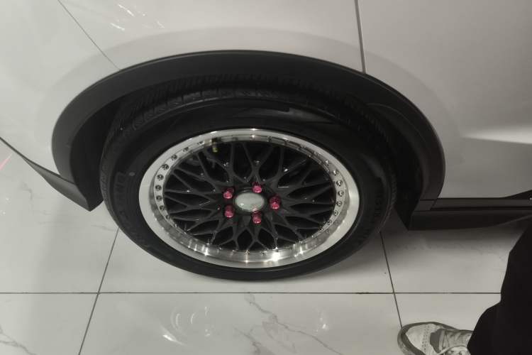 Used Geely Auto Emgrand S 2022 1.4T CVT Crossover Player Edition Exterior 5