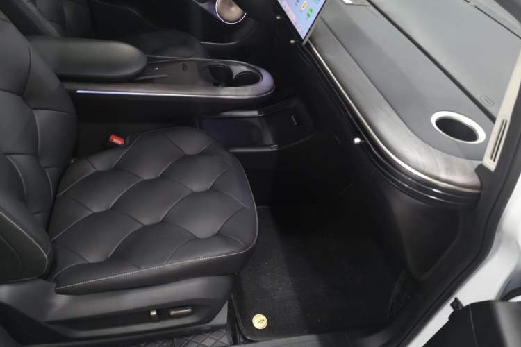 Used Baojun Cloud 2023 460 Max Lingxi Version Right Front Seat