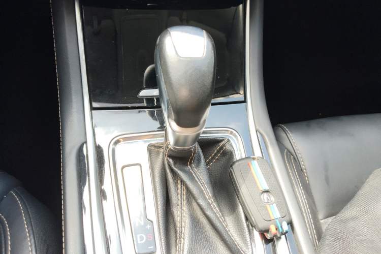 Used Changan Eado 2018 High-Energy Edition 1.6L GDI Automatic Pioneer Model China V Standard
