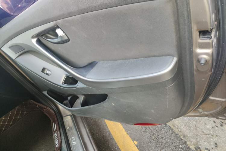 Used Hyundai Elantra (5th Generation / Langdong) 2016 1.6L Automatic Prestige Model Right Front Door Interior