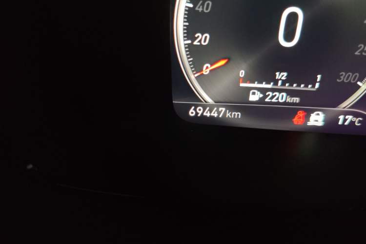 Used Lynk & Co 03 2021 03+ 2.0TD Automatic Wind-Chasing Edition Odometer Close Up