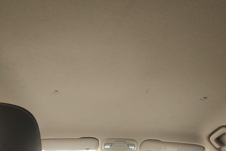 Used Geely Auto Vision X3 2019 Upgraded Model 1.5L Manual Elite Version
