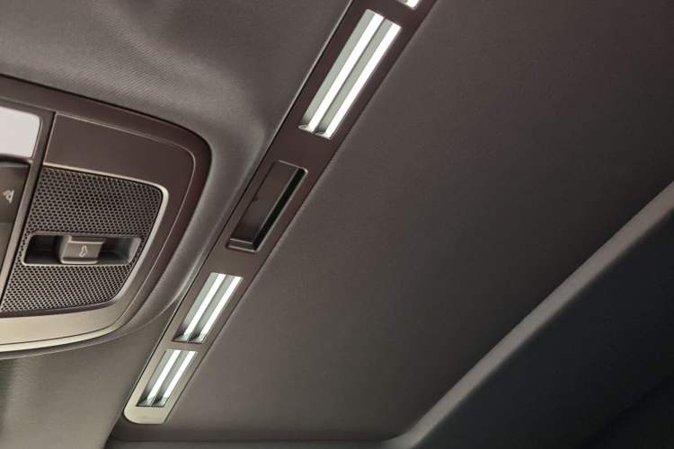 Used MG 5 2021 300TGI DCT Elegant Luxury Edition
