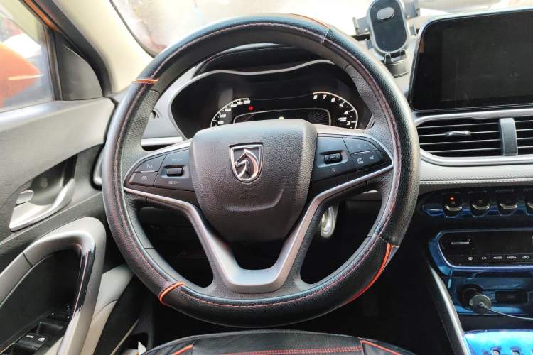 Used Baojun 510 2017 1.5L Automatic Fashion Model
