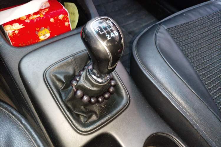 Used Kia K3 2013 1.6L Manual GLS Gear Lever