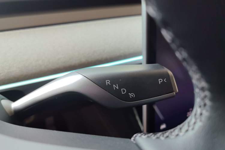 Used Tesla Model Y 2023 Rear-Wheel-Drive Version