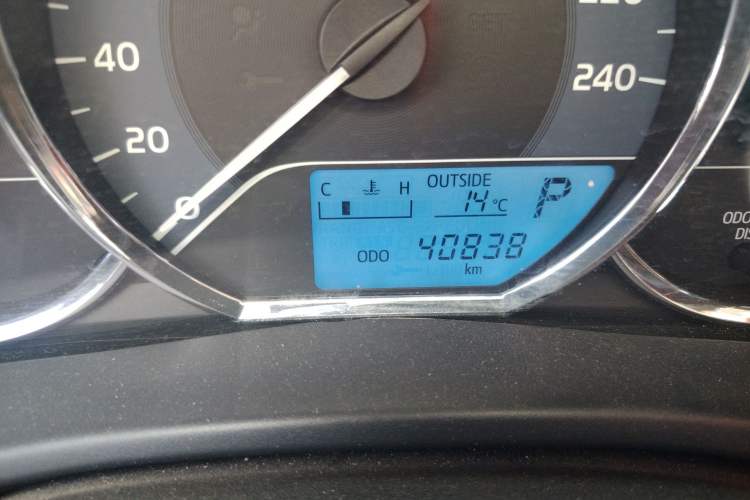 Used Toyota Corolla 2018 1.2T S-CVT GL Smart Enjoyment Version Odometer Close Up