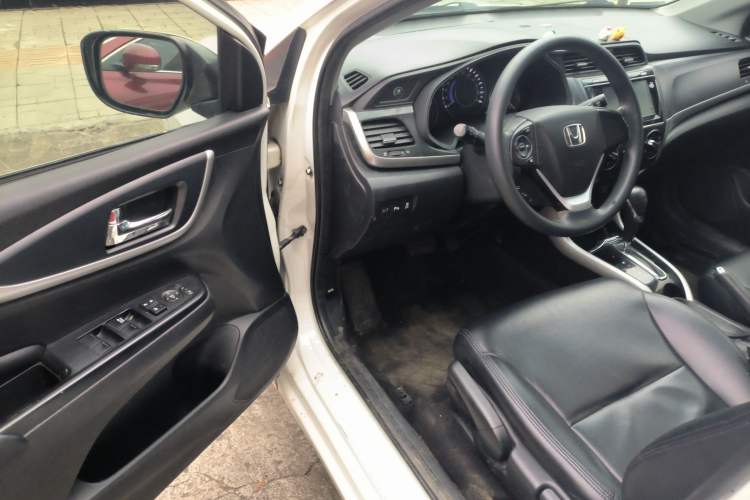 Used Honda Crider 2016 1.8L CVT Luxury Edition
