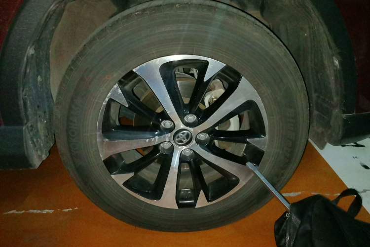 Used Toyota RAV4 2016 2.0L CVT Two-Wheel Drive Fashion Edition China V Standard
