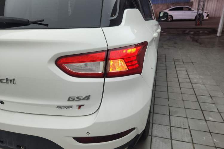 Used GAC Trumpchi GS4 2016 235T Manual Luxury Edition Right Rear Taillight