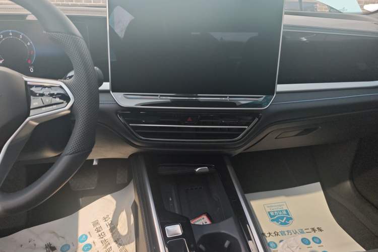 Used Volkswagen Passat 2025 Pro 380TSI Starry Dragon Luxury Edition
