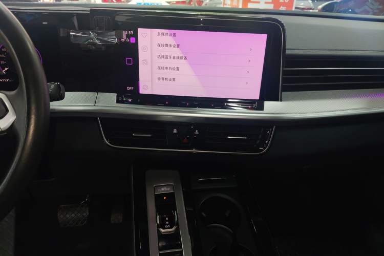 Used Volkswagen Tavendor 2023 330TSI Luxury Touring Edition
