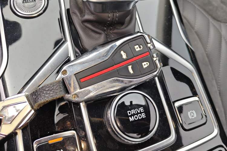 Used Hongqi HS5 2022 Revised Version 2.0T Smart Connect Flagship Edition