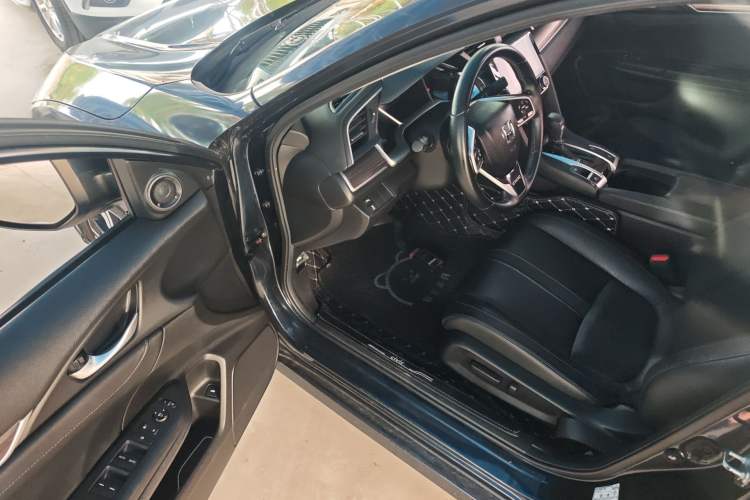 Used Honda Civic 2019 220TURBO CVT Power Edition China VI Emission Standard
