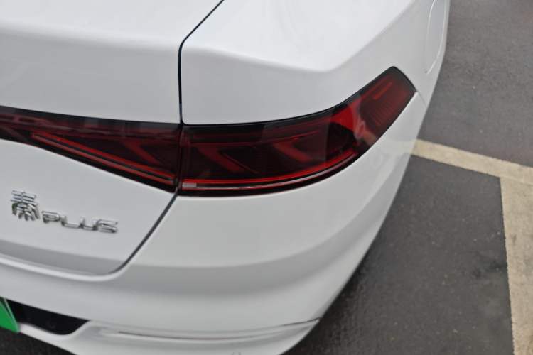 Used BYD Qin PLUS 2021 DM-i 55KM Flagship Model Right Rear Taillight