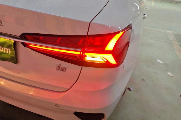 Used Roewe i5 2021 Revised Version 1.5L CVT Diamond Edition