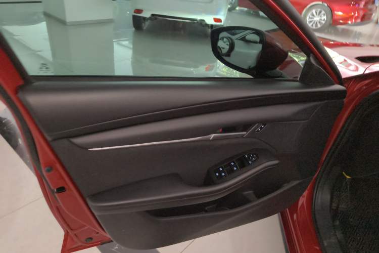 Used Mazda Mazda 3 Axela 2022 2.0L Automatic Zhiqing Edition
