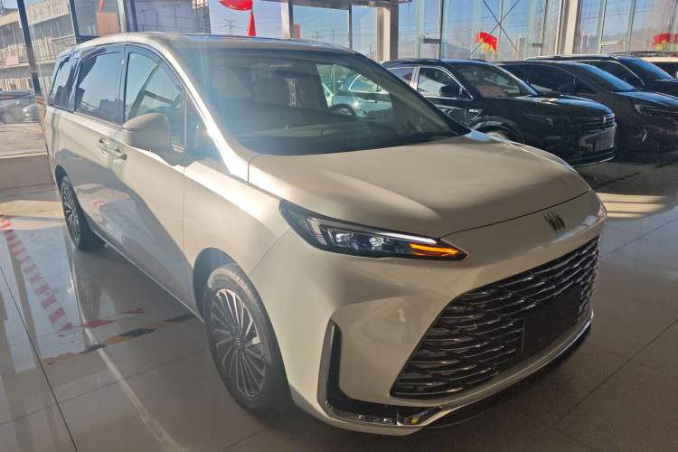 Used Buick GL8 New Energy 2025 Lushang First-Drive Edition 7-Seater
