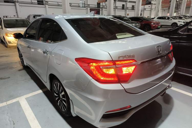 Used Honda Crider 2013 1.8L automatic comfort version