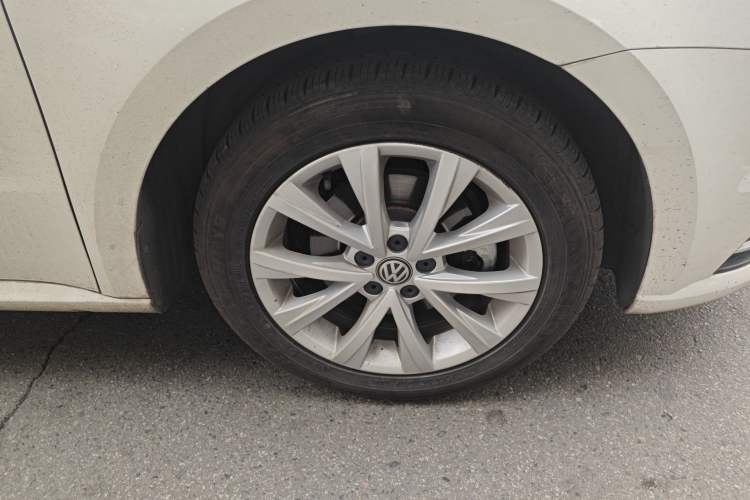 Used Volkswagen Lavida 2017 1.6L Automatic Comfort Edition