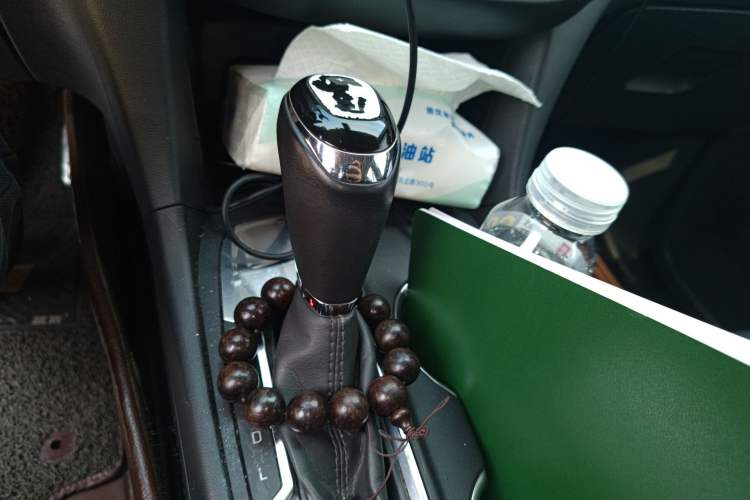 Used Chevrolet Equinox 2018 535T Automatic YuJie Edition Gear Lever