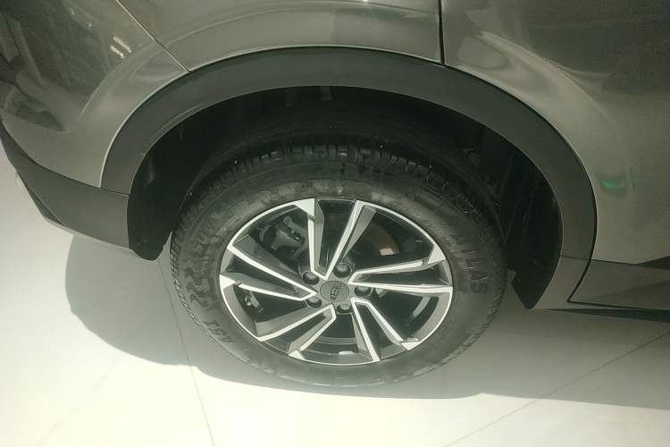 Used Geely Auto Coolray 2023 1.5T DCT Platinum Edition