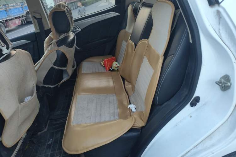 Used Geely Auto Vision X6 2016 1.8L Manual Luxury Model
