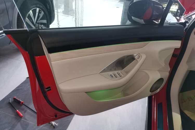 Used Hima Luxeed S7 2025 785 km Ultra