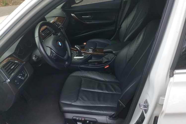 Used BMW 3 Series 2015 328Li xDrive Luxury Design Package
