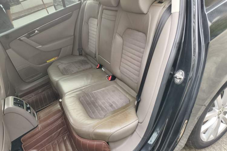 Used Volkswagen Magotan 2012 Facelift 2.0 TSI Prestige Model