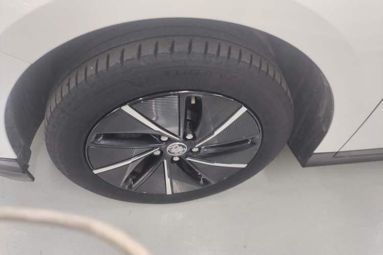 Used Buick Velite 6 2024 430km Enjoyment Version Left Front Wheel Hub