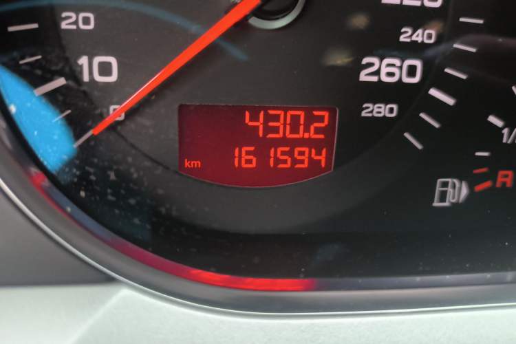 Used Audi A6L 2011 2.4L Technology Edition Odometer Close Up