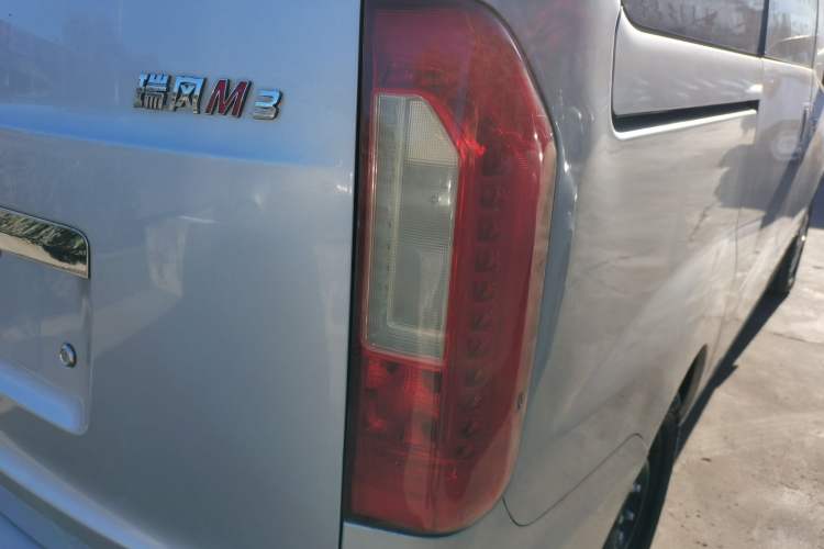 Used JAC Refine M3 2016 IKEA Edition 1.6L Luxury Smart Model