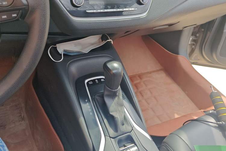 Used Toyota Corolla 2019 Dual-Engine 1.8L E-CVT GL-i Elite Edition Gear Lever