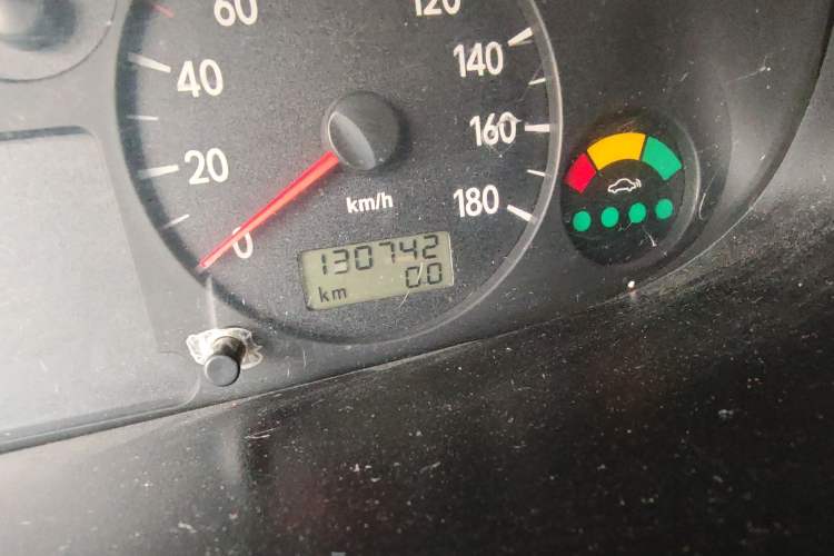 Used JAC Group Refine 2015 2.0L Shuttle Gasoline Long-Wheelbase Standard Version HFC4GA3-3D
