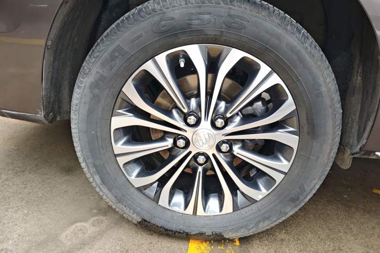 Used Buick GL8 2023 Land Executive Class 652T Luxury Model Exterior 5