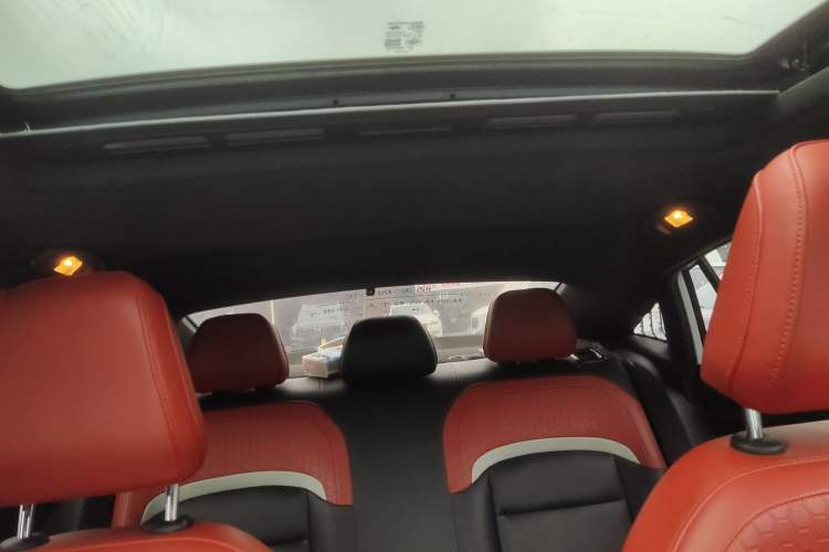 Used MG 5 2022 300TGI DCT Chao Yue Luxury Edition Headliner