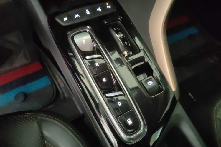 Used Buick Velite 7 2020 652E Connected Smart Car Gear Lever