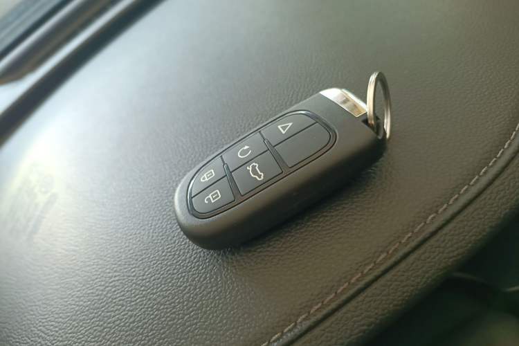 Used Changan CS75 2021 Honor Million Edition 280T DCT Prestige Model
