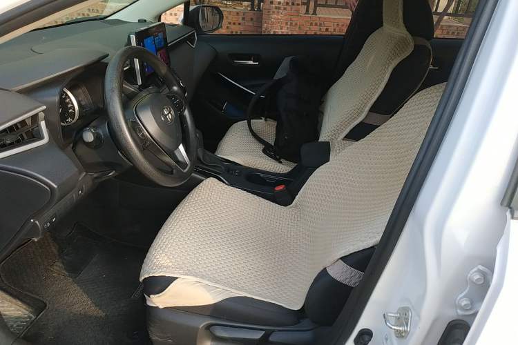 Used Toyota Corolla 2021 Dual-Engine 1.8L E-CVT Pioneer Edition Left Front Seat