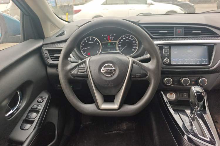 Used Nissan Lannia 2016 1.6L CVT Smart Cool Edition
