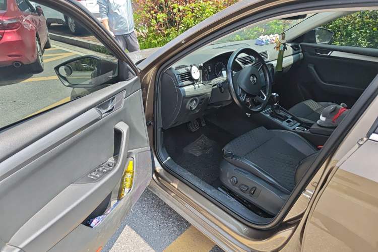 Used Skoda Superb 2016 TSI280 DSG Innovation Edition