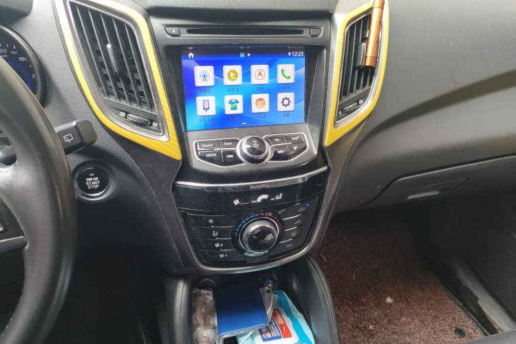 Used CHANGAN CS75 2016 1.5T Manual FENGSHANG Model Audio And AC Panel