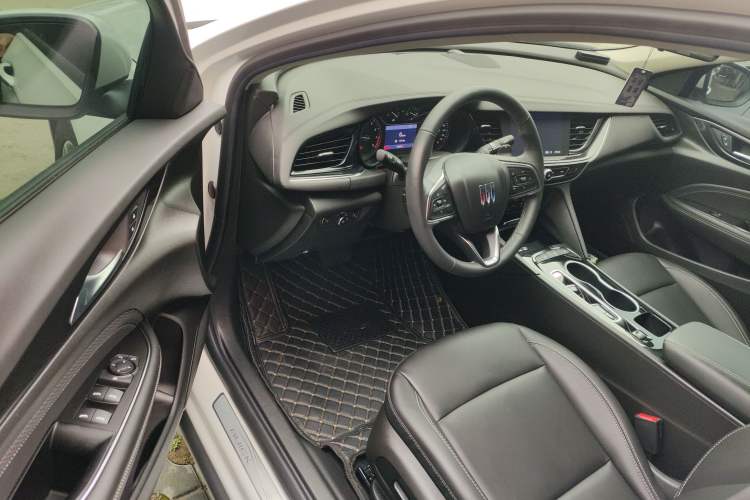 Used Buick Regal 2024 25T Deluxe Edition