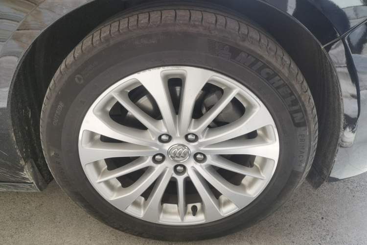 Used Buick LaCrosse 2016 28T Luxury Version