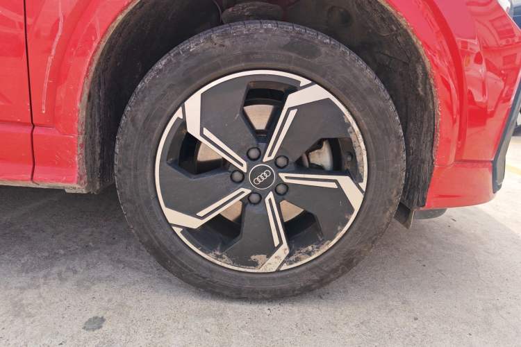 Used Audi Q2L e-tron 2022 Q2L e-tron Pure Electric Smart Enjoyment Model
