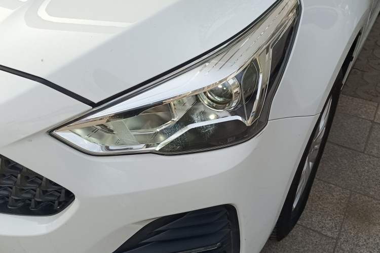 Used Haval M6 2019 1.5T Manual Two-Wheel Drive Urban Version China VI Standard