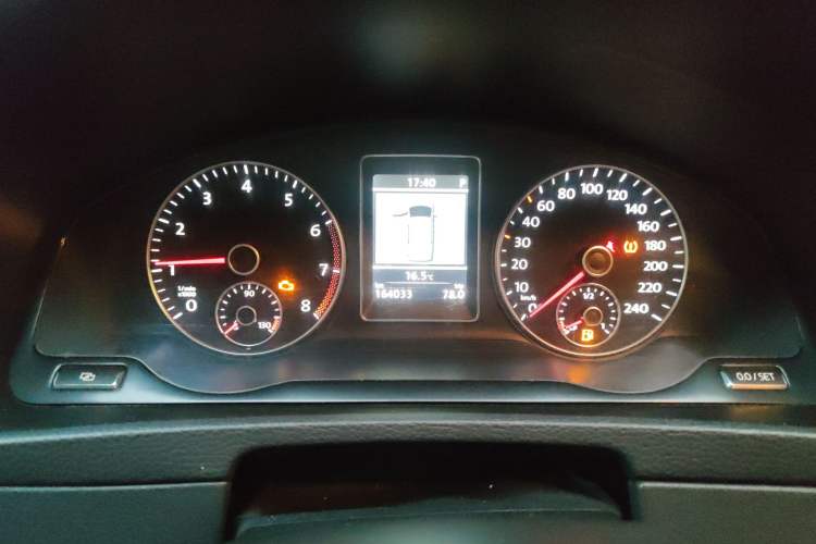 Used Volkswagen Multivan 2012 2.0 TSI Two-Wheel-Drive Luxury Edition
