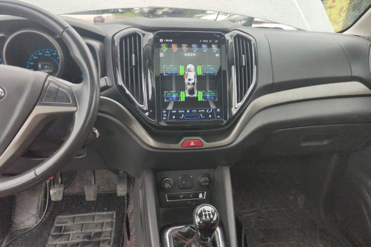 Used CHANGAN OSHAN CX70 2016 1.6L Manual Luxury Model Audio And AC Panel